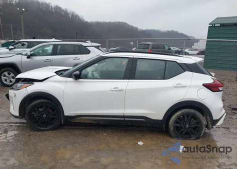 2022 Nissan Kicks Sr Xtronic Cvt z USA, uszkodzony, nr VIN 3N1CP5DV5NL532241
